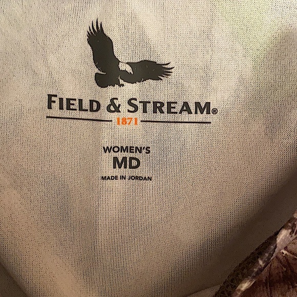 NWT Field & Stream women’s performance Realtree patterned long sleeve tee - Picture 4 of 8